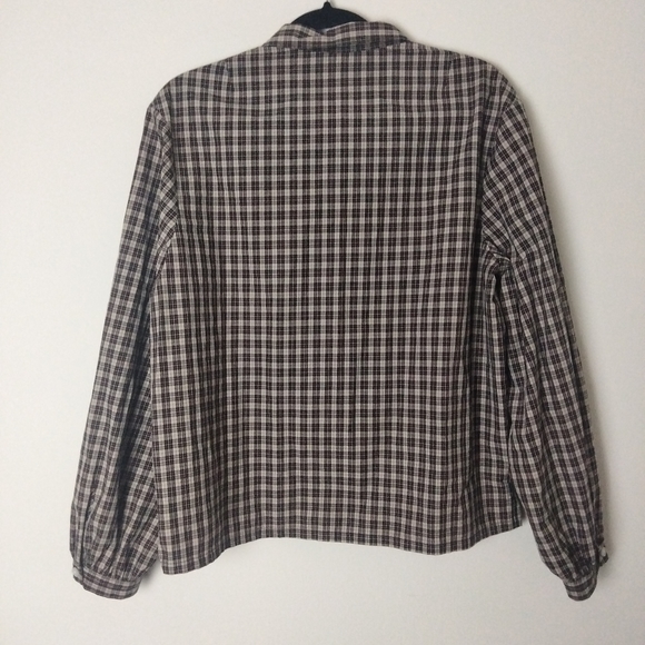 Everlane • Button Down Shirt - Picture 9 of 10